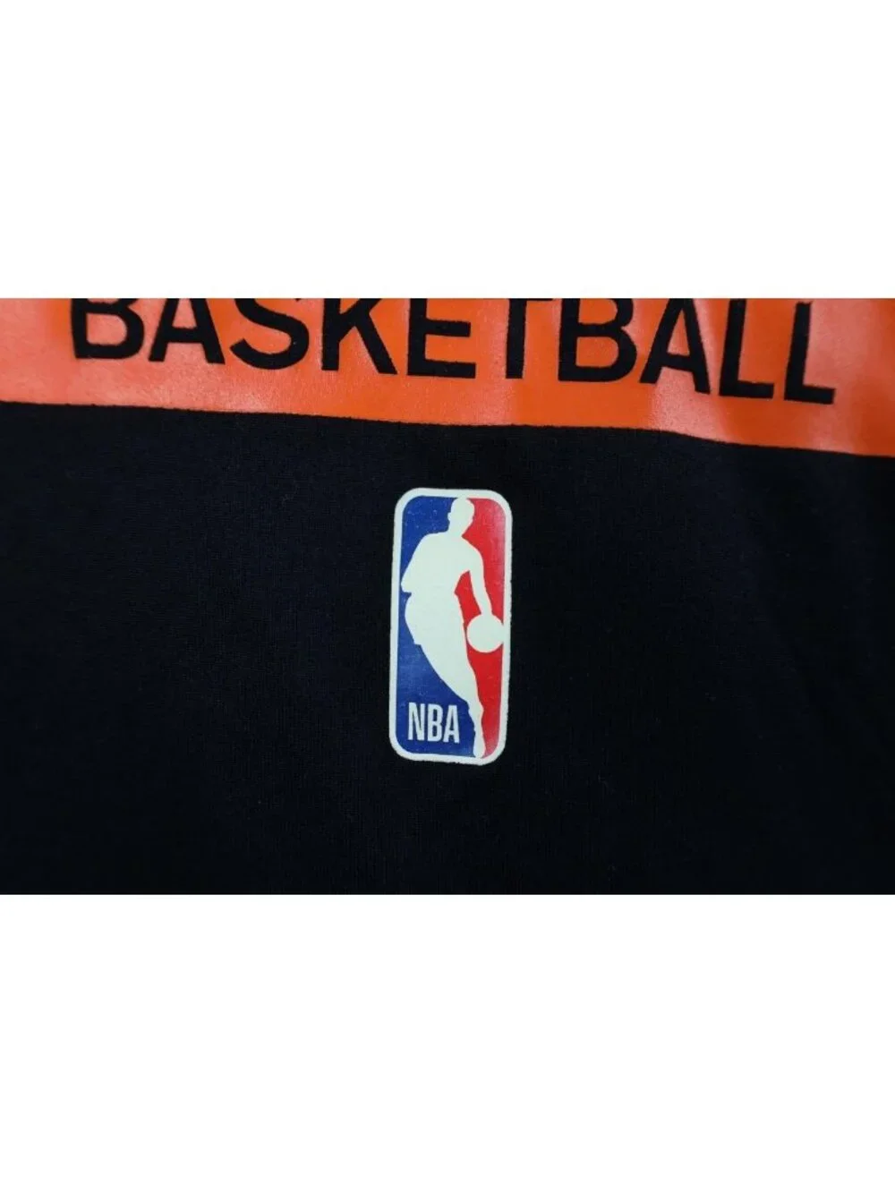 Nike NBA Boys Size XL Center Swoosh New York Knicks Basketball T-Shirt Black
